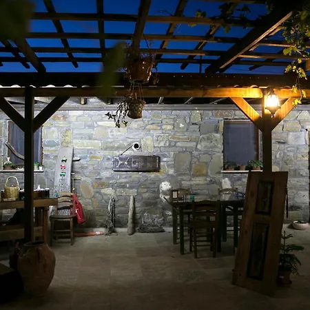 Resort ımroz Kardamos