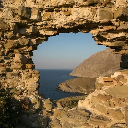 Imroz Kardamos 度假村 *