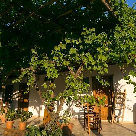 Imroz Kardamos 度假村